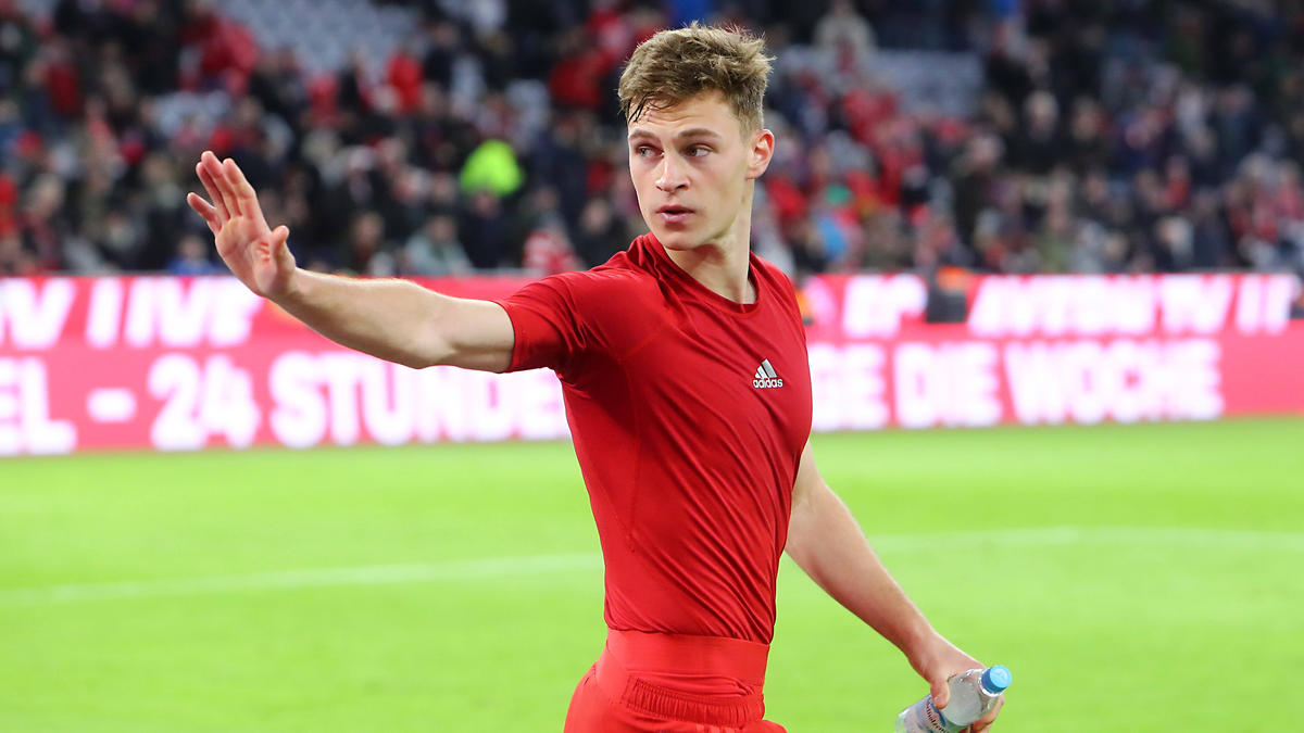 Joshua Kimmich widerspricht der Kritik von Mehmet Scholl Joshua Kimmich widerspricht der Kritik von Mehmet Scholl