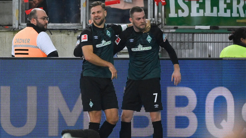 Noch gehen Niclas Füllkrug (l.) und Marvin Ducksch für Werder Bremen gemeinsam auf Torejagd