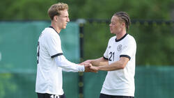 Derry Scherhant (r.) steht nicht im Aufgebot für die U21-EM