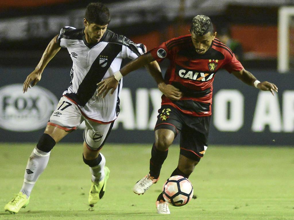 El Sport Club Recife le endosó un 3-0 en la ida a Danubio. (Foto: Imago)