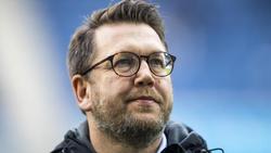 Martin Przondziono, Sport-Geschäftsführer des SC Paderborn, guckt sich nach neuen Spielern um
