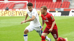 Vasilios Pavlidis (l.) debütierte am letzten Spieltag der vergangenen Saison für den FC Schalke 04 in der Bundesliga