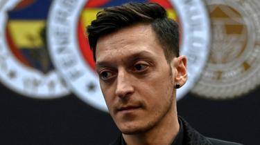 Mesut Özil steht vor Debüt für Fenebahce