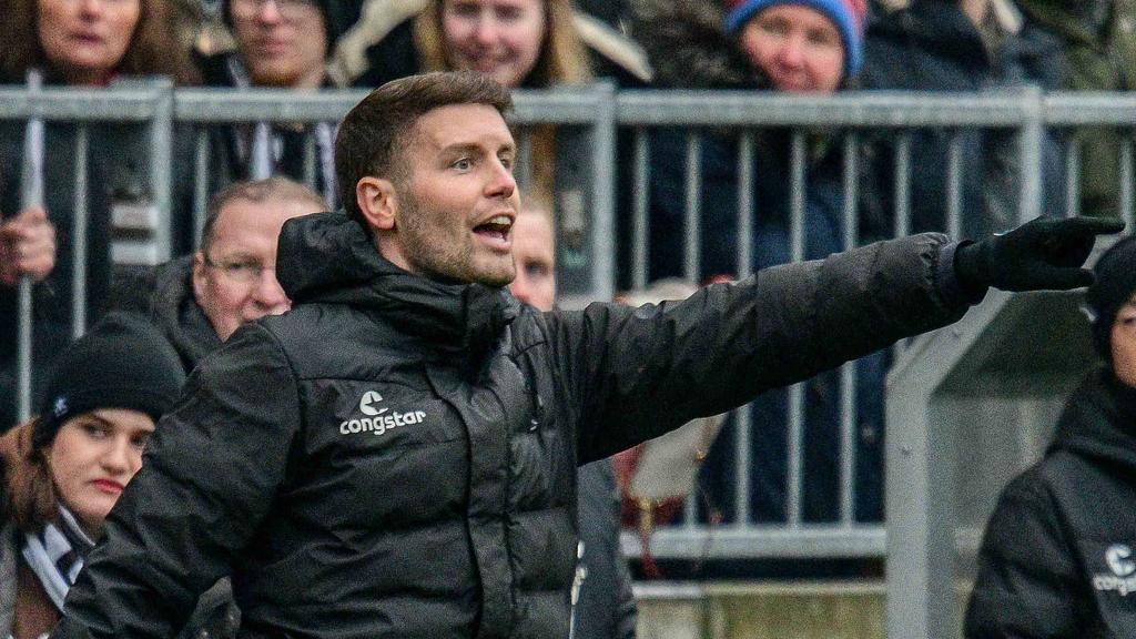 Beim FC St. Pauli schnell angekommen: Cheftrainer Fabian Hürzeler Beim FC St. Pauli schnell angekommen: Cheftrainer Fabian Hürzeler