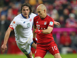 Mainz-Kapitän Julian Baumgartlinger darf sich über einen Sieg gegen Bayern-Star Arjen Robben freuen