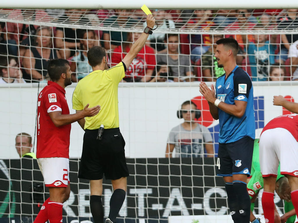 Sandro Wagner wird im Rückspiel gegen Mainz nicht auflaufen können