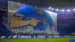 Die Fans des FC Schalke 04 präsentierten eine Choreographie