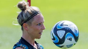 Nationalspielerin Svenja Huth sieht die DFB-Männer nicht in der Krise