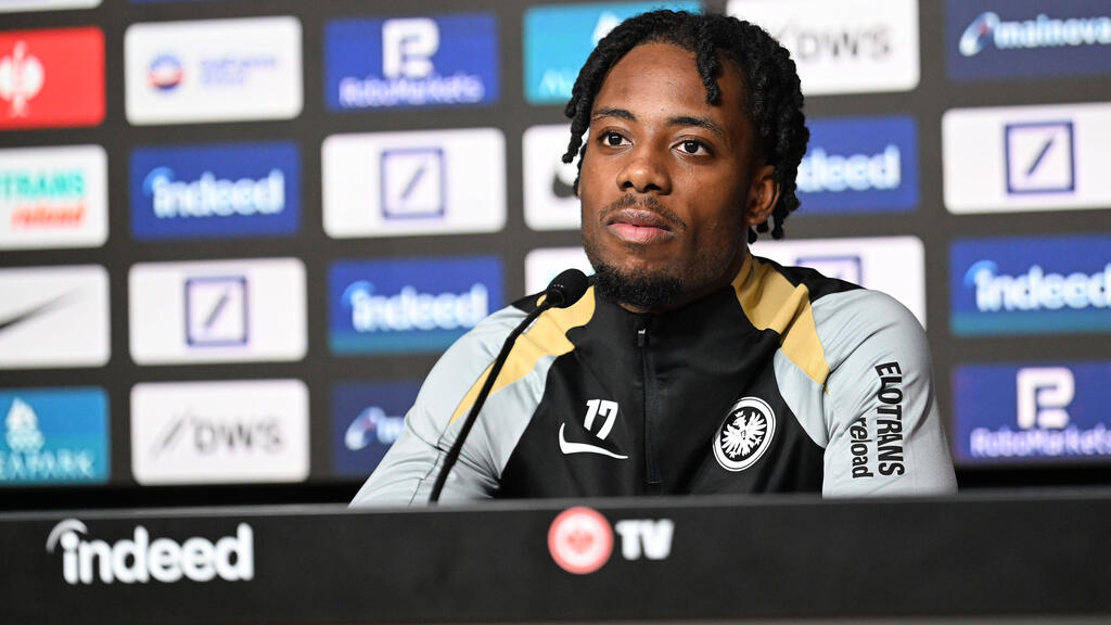 Elye Wahi ist bei Eintracht Frankfurt angekommen Elye Wahi ist bei Eintracht Frankfurt angekommen