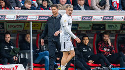 Florian Wirtz (r.) gehört zu den begehrtesten Spielern des deutschen Fußballs