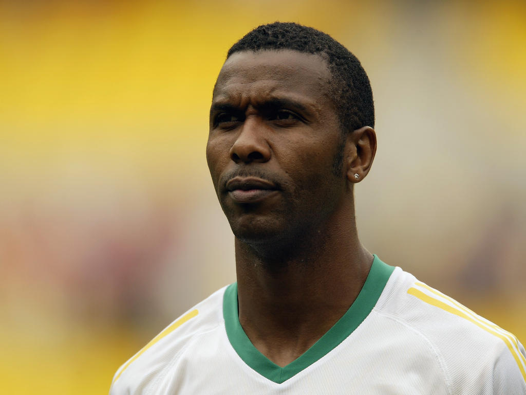 Bei der WM 1998 und bei der WM 2002 war Lucas Radebe Südafrikas Kapitän