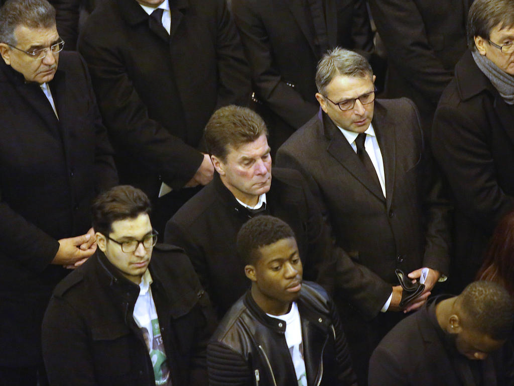Klaus Allofs bestätigte die Zahlung der Versicherung für den Tod von Junior Malanda Klaus Allofs bestätigte die Zahlung der Versicherung für den Tod von Junior Malanda