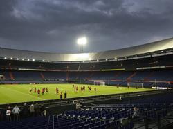 De Kuip in volle glorie tijdens een training van Feyenoord in het eigen stadion.