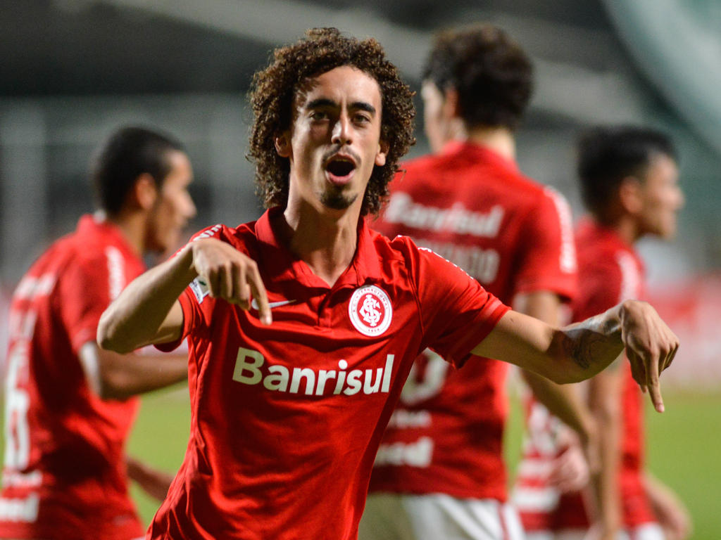 Valdivia puso el 2-0 cuatro minutos después del 1-0 de D'Alessandro. (Foto: Getty) Valdivia puso el 2-0 cuatro minutos después del 1-0 de D'Alessandro. (Foto: Getty)