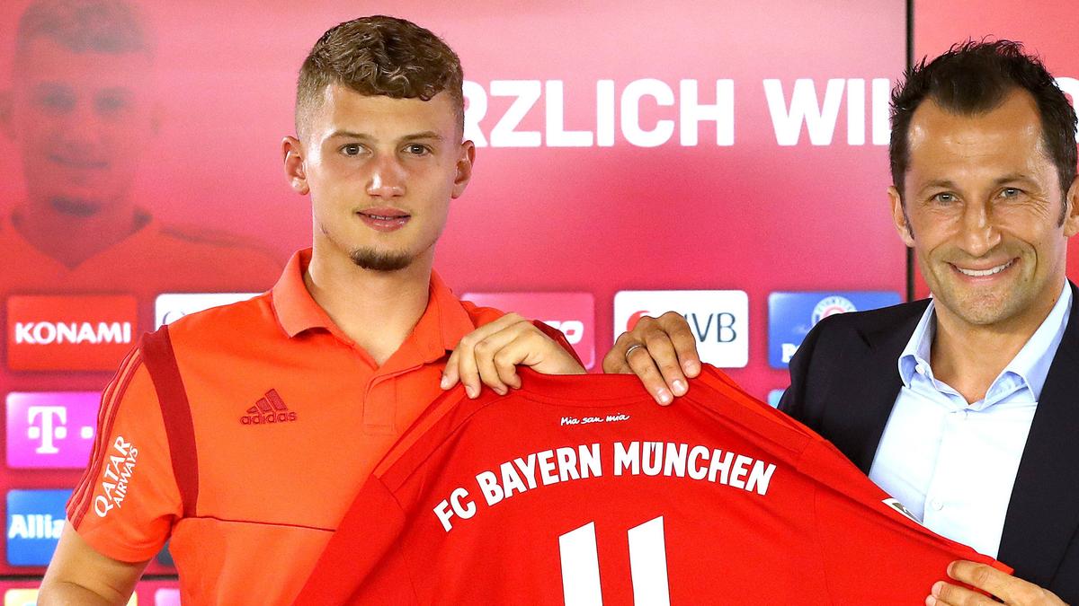 Mickaël Cuisance (à esquerda) mudou para o Bayern no verão de 2019