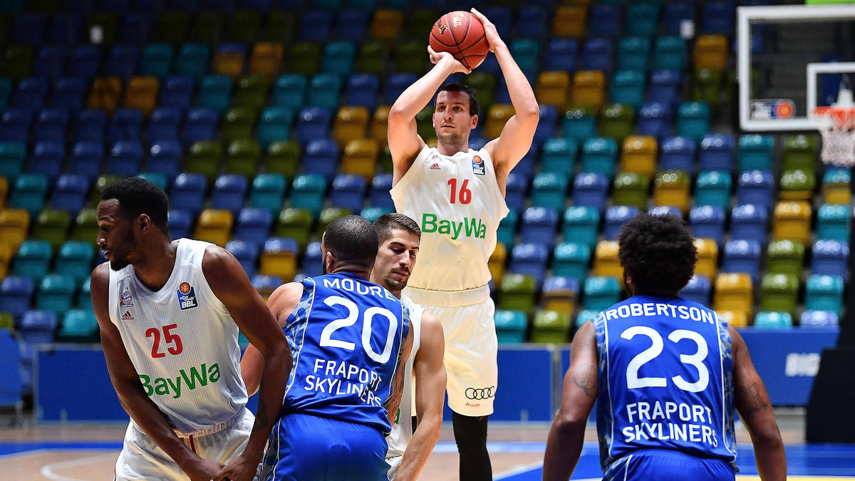 Fc Bayern Gewinnt Dank Paul Zipser In Frankfurt