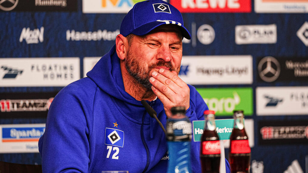 Steffen Baumgart musste seinen Hut beim HSV nehmen Steffen Baumgart musste seinen Hut beim HSV nehmen