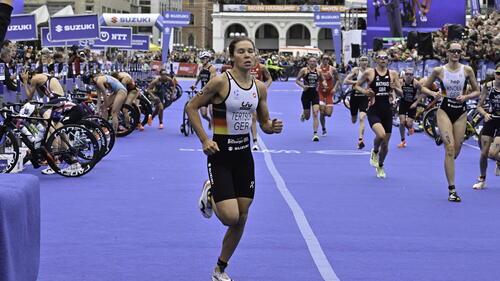 Lisa Tertsch sicherte sich beim Triathlon in Hamburg den zweiten Platz.