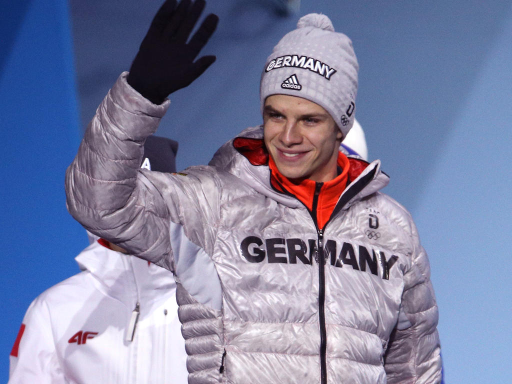 Tauscht die Skier vorerst gegen das Surfbrett aus: Olympiasieger Andreas Wellinger Tauscht die Skier vorerst gegen das Surfbrett aus: Olympiasieger Andreas Wellinger