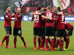 Druch den Sieg gegen Sandhausen bleiben die Nürnberger im Aufstiegsrennen
