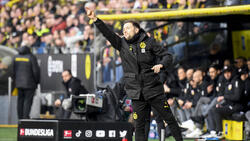 BVB-Coach Alex Clapham gab im Heimspiel gegen den VfB Stuttgart von der Bank aus Kommandos