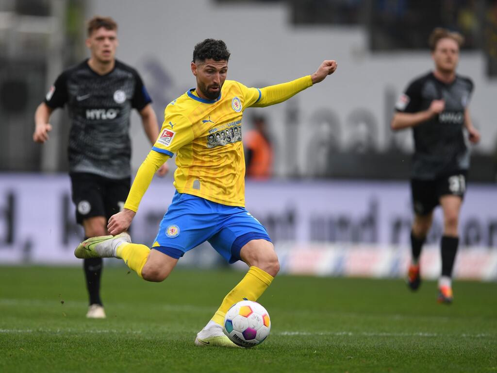 Mitelfeldspieler Fabio Kaufmann hat seinen auslaufenden Vertrag in Braunschweig verlängert Mitelfeldspieler Fabio Kaufmann hat seinen auslaufenden Vertrag in Braunschweig verlängert