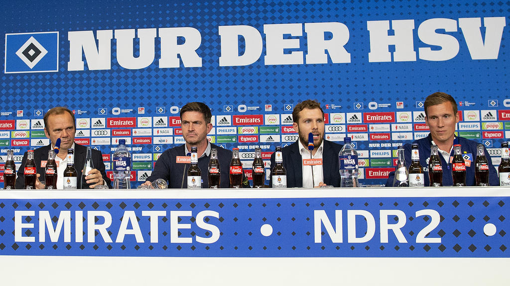 Am Dienstag präsentierte der Hamburger SV mit Hannes Wolf (r.) einen neuen Cheftrainer