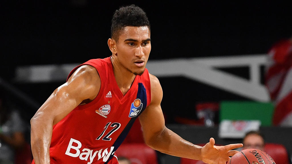 Maodo Lô von Bayern München lieferte ein gutes Spiel Maodo Lô von Bayern München lieferte ein gutes Spiel