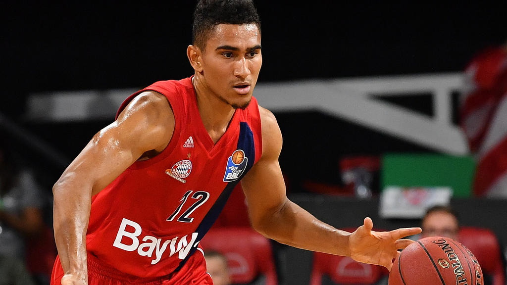 Bayerns Basketballer setzten sich klar in Würzburg durch Bayerns Basketballer setzten sich klar in Würzburg durch