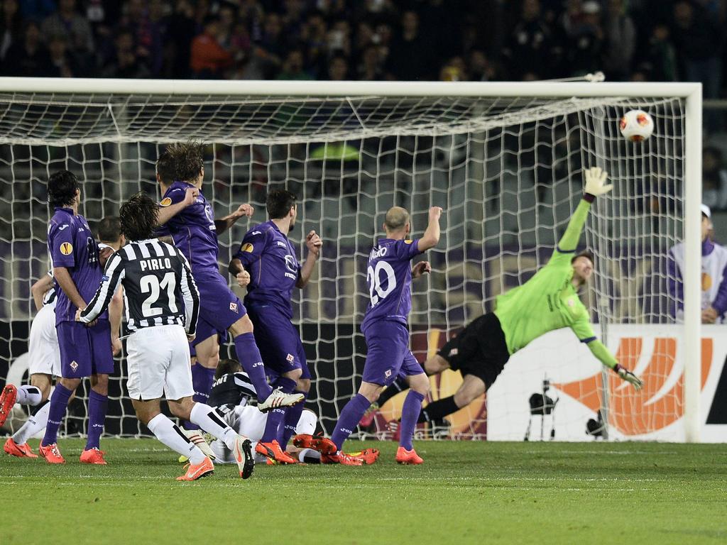 Andrea Pirlo entscheidet die Partie gegen die Fiorentina mit einem blitzsauberen Freistoß