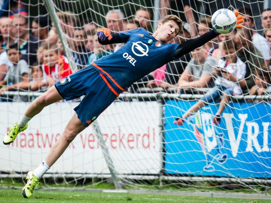 Kamil Miazek in actie tijdens een training van Feyenoord. (14-08-2015)