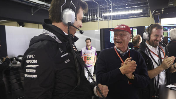 Toto Wolff und Niki Lauda feierten gemeinsam fünf WM-Titel mit Mercedes Toto Wolff und Niki Lauda feierten gemeinsam fünf WM-Titel mit Mercedes