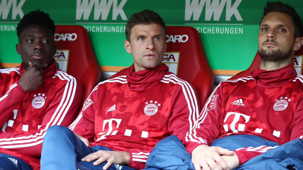Thomas Müller ist beim FC Bayern aktuell nur zweite Wahl Thomas Müller ist beim FC Bayern aktuell nur zweite Wahl