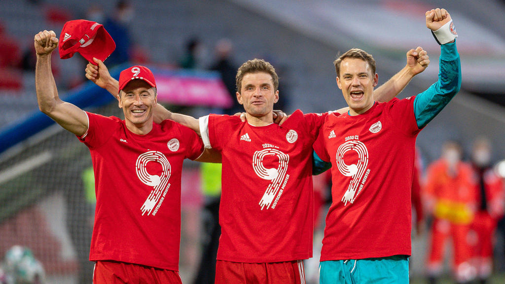 Verlängern Manuel Neuer, Thomas Müller und Robert Lewandowski (v.r.n.l.) beim FC Bayern? Verlängern Manuel Neuer, Thomas Müller und Robert Lewandowski (v.r.n.l.) beim FC Bayern?