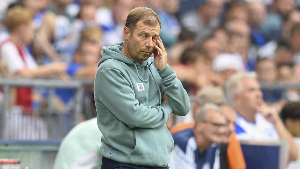 Frank Kramer wartet mit dem FC Schalke noch auf den ersten Saisonsieg