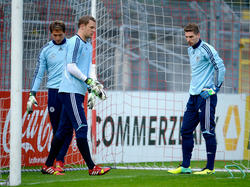 Ron-Robert Zieler (r.) ist aktuell Deutschlands Nummer 3