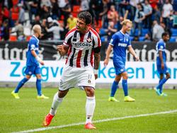 Bruna Andrade is blij met de 1-2 tijdens Willem II - PSV Eindhoven. (10-8-2014)