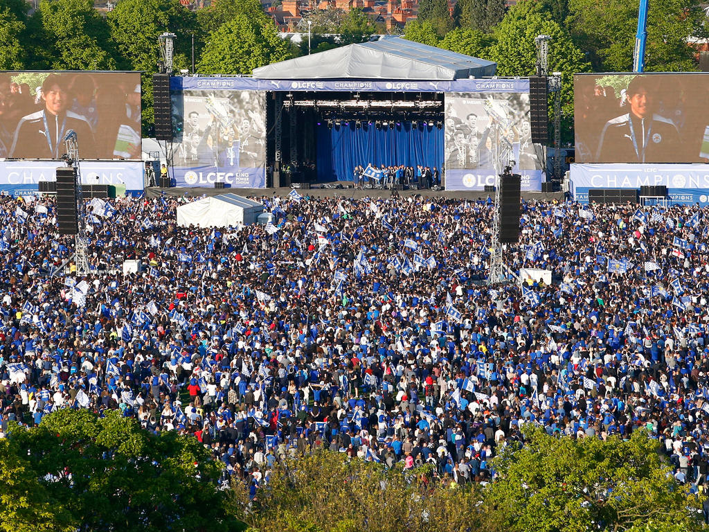Mit rund einer Viertelmillion Menschen feierte Leicester seine Meister