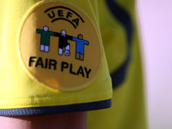 Die UEFA belegt vier Vereine mit Geldstrafen