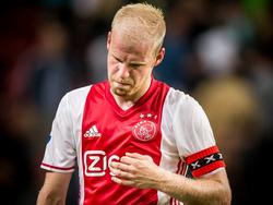 Davy Klaassen baalt van het 2-2 gelijkspel van Ajax tegen Roda JC. (13-08-2016)