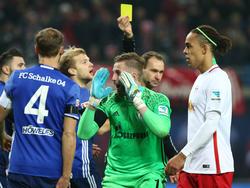 "Zum Kotzen!" - Ralf Fährmann findet nach der Fehlentscheidung gegen Schalke 04 deutliche Worte.
