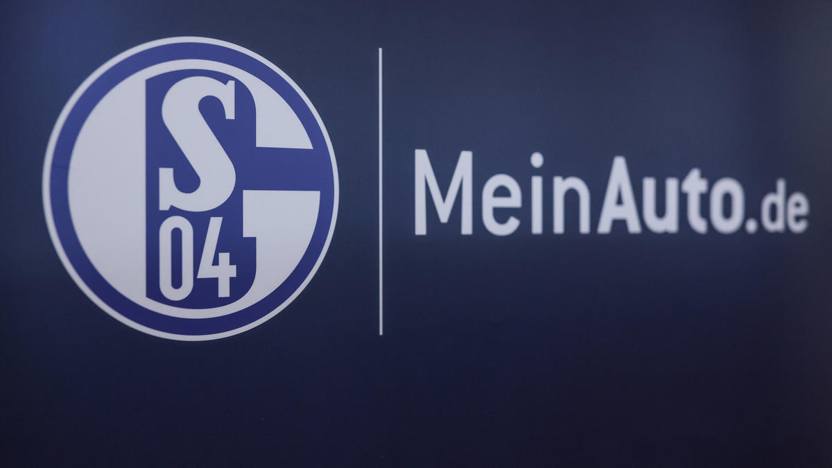 MeinAuto.de ist seit Juli 2022 Hauptsponsor des FC Schalke 04