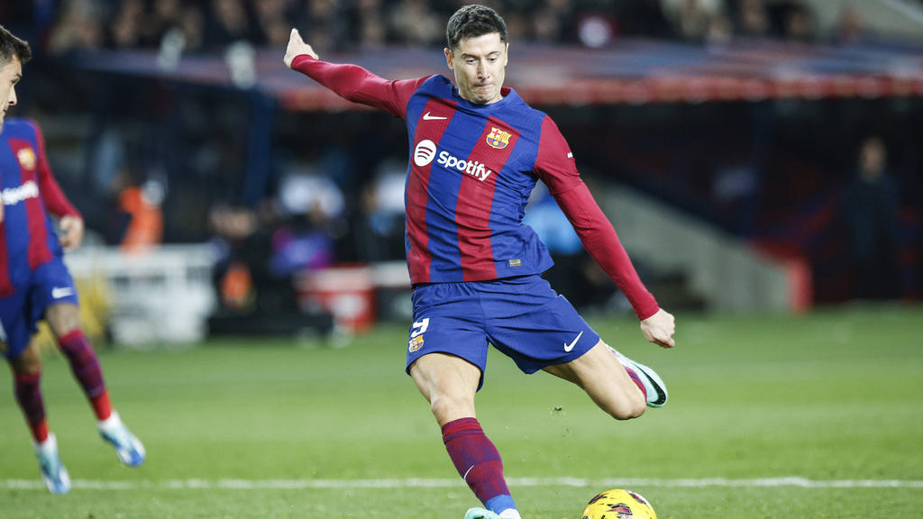 Ex-Bayern-Star Robert Lewandowski hat in dieser Saison nicht den leichtesten Stand beim FC Barcelona