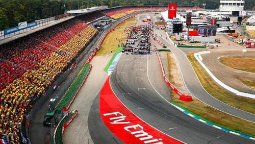 Blick auf die Formel-1-Startaufstellung auf dem Hockenheimring