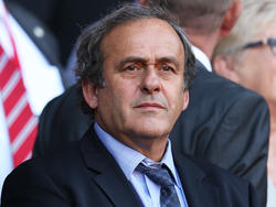 Michel Platini war für die Schweigeminute in der UEFA-Zentrale