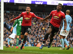 El cuadro de Mourinho celebra su triunfo en campo rival. (Foto: Getty)