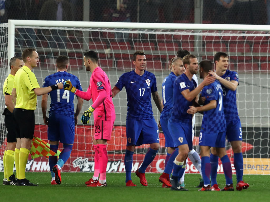 Freud und Leid auf einem Bild: Kroatien (blau) bucht das WM-Ticket