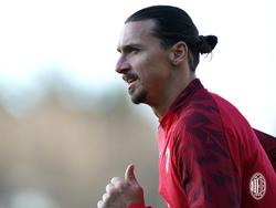 Zlatan en un entrenamiento con los lombardos.
