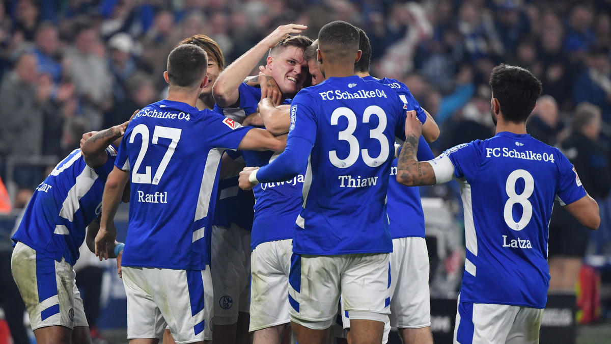 FC Schalke 04 endlich &quot;eine eingeschworene Truppe&quot;