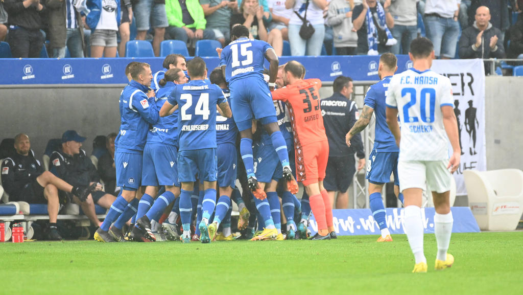 Der Karlsruher SC fuhr in der 2. Bundesliga den nächsten Sieg ein Der Karlsruher SC fuhr in der 2. Bundesliga den nächsten Sieg ein